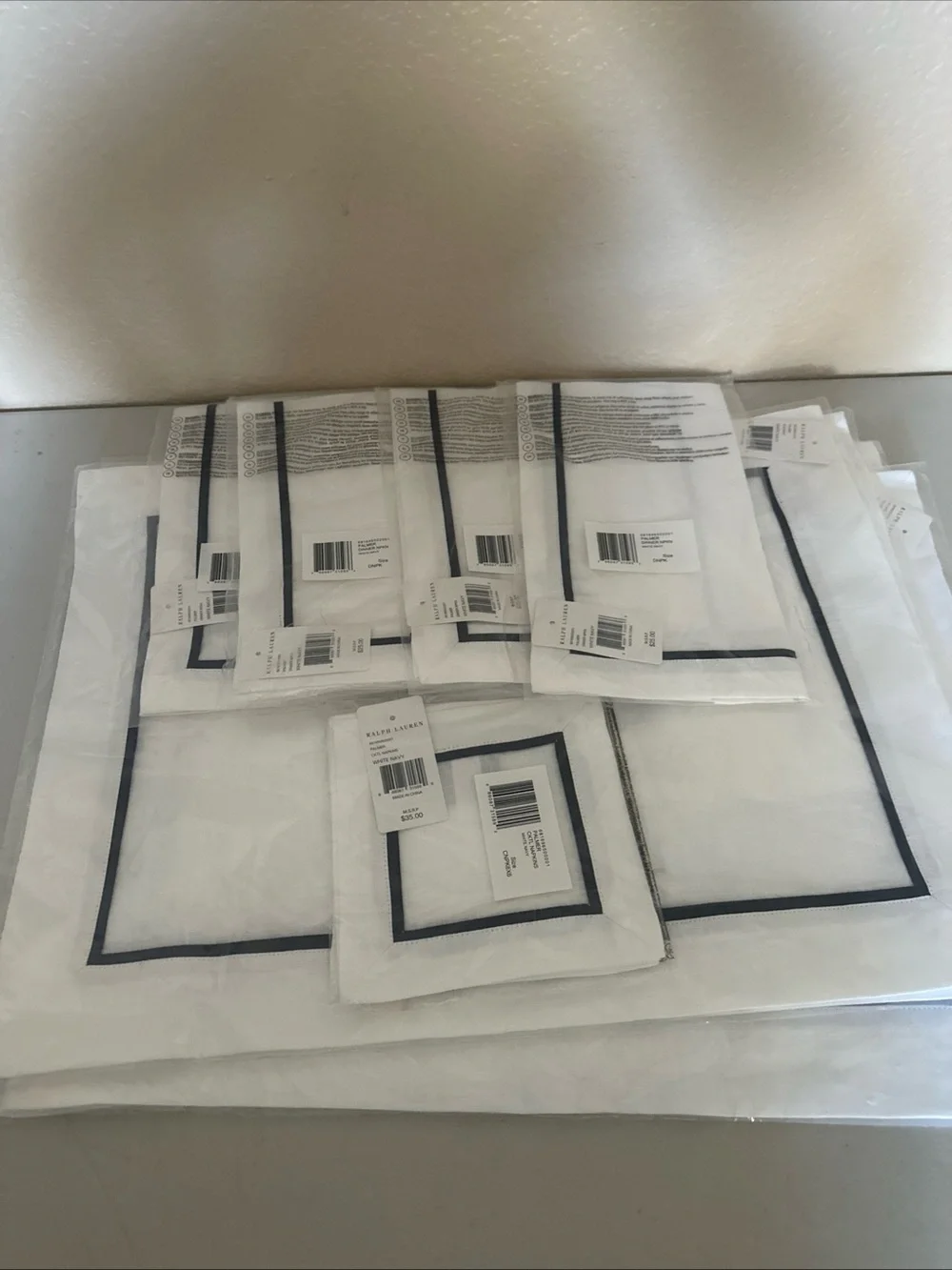 Ralph Lauren White & Navy Cotton Napkin Set